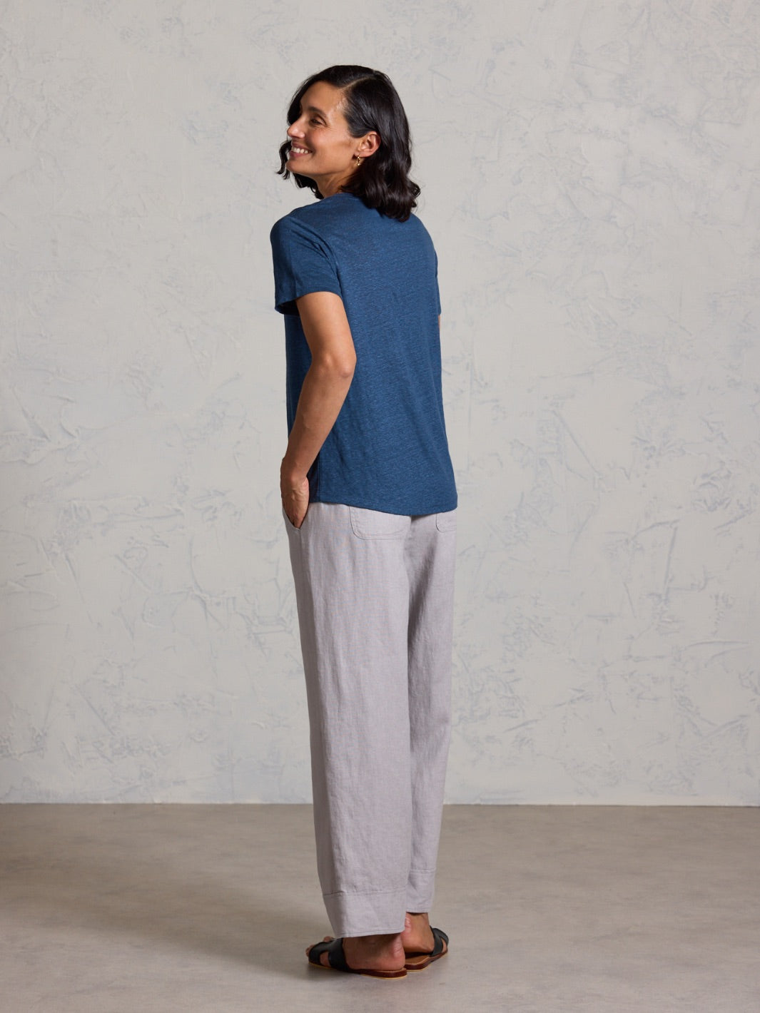 Clovelly Linen T-Shirt Navy