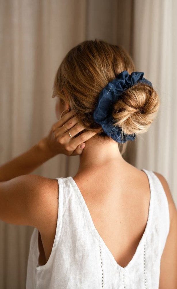 Jumbo Linen Scrunchie Navy