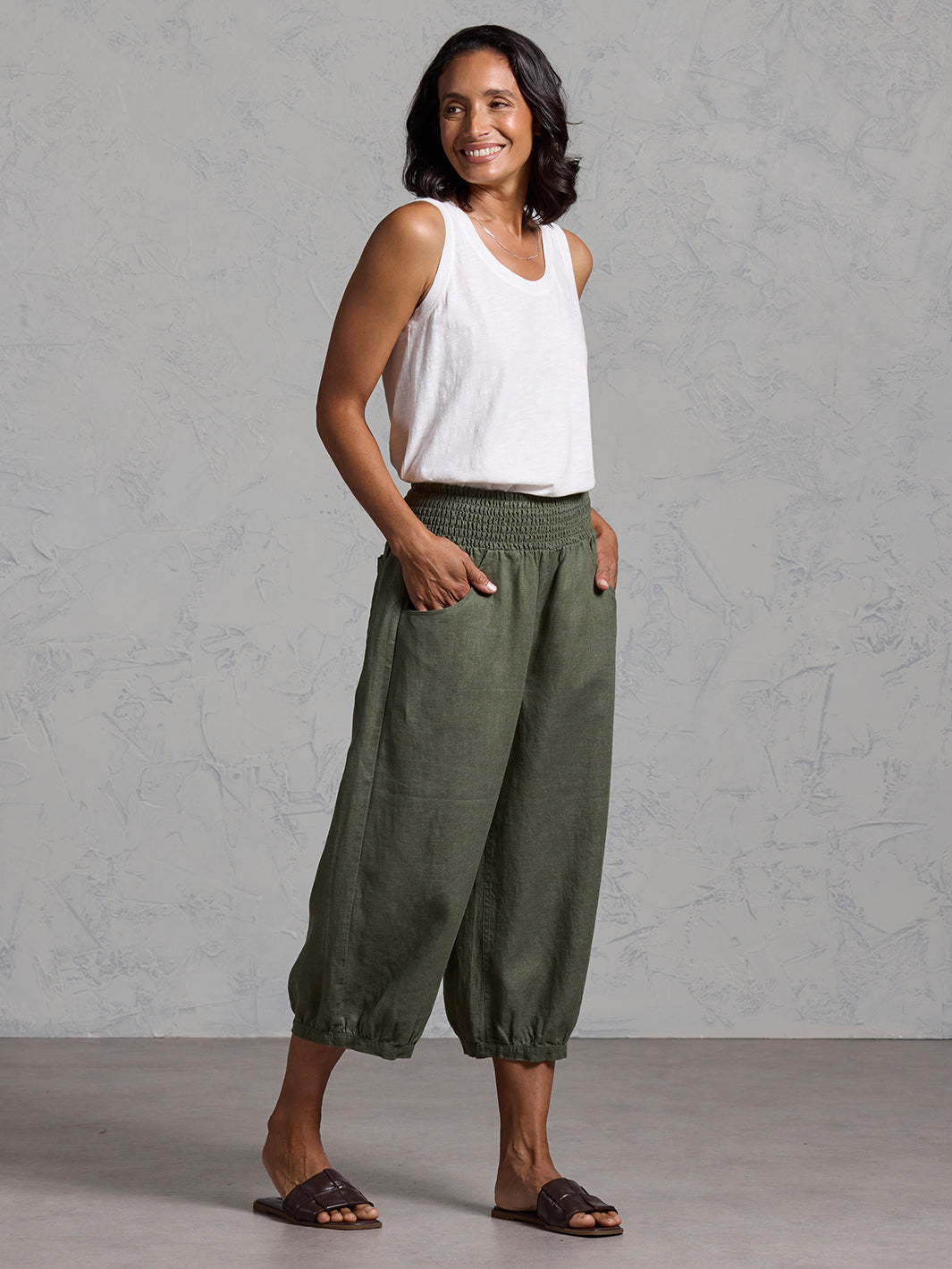 Marrakech French Linen Cropped Pants Olive