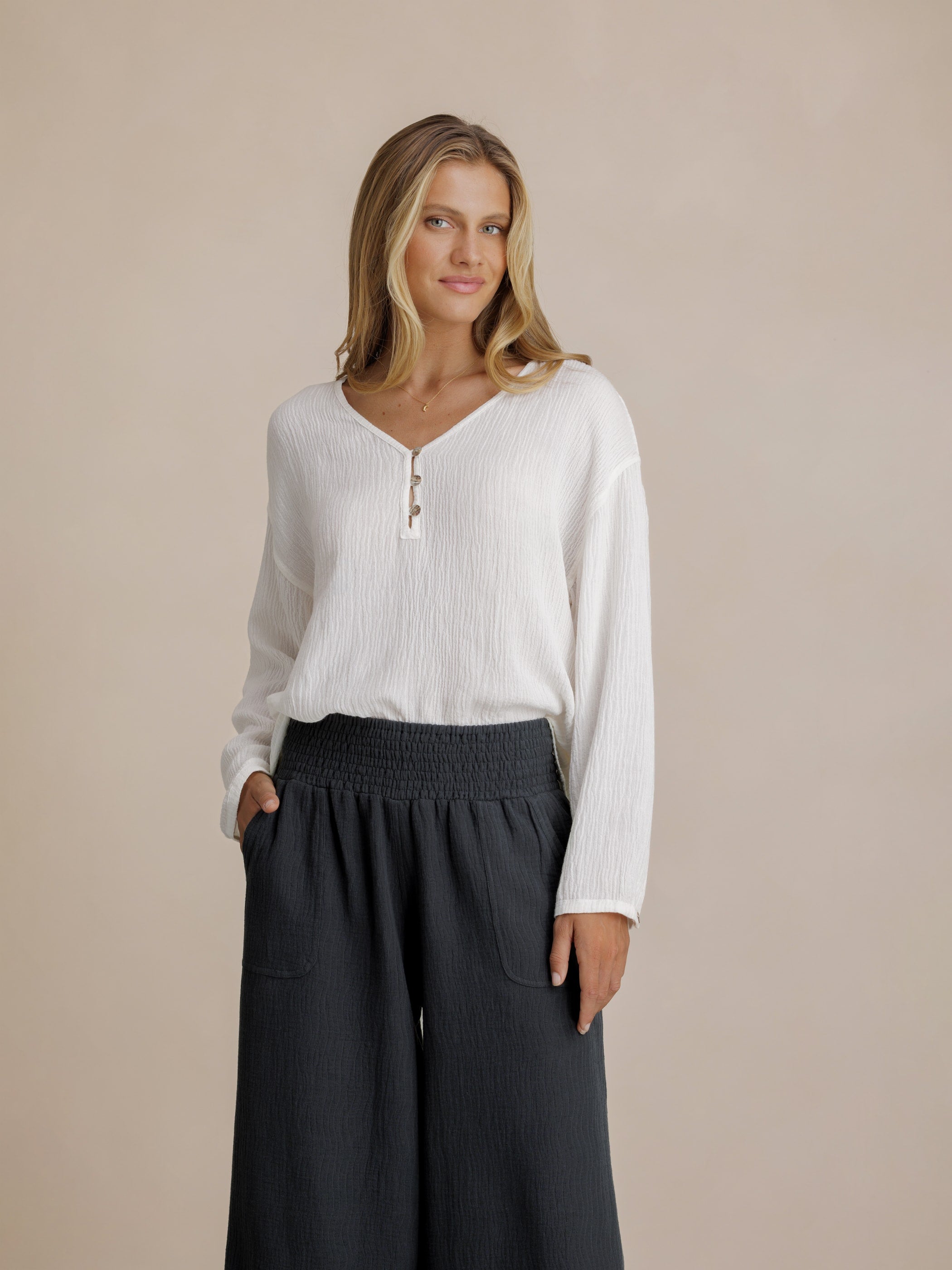 Model wears La Vie Linen Blend Blouse in Coconut