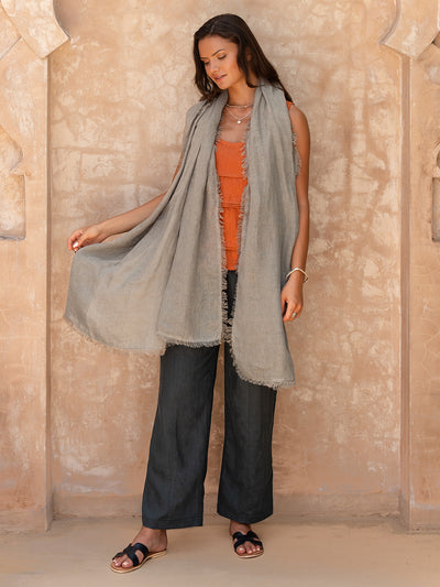 Model wears Lumi Linen Scarf in Taupe