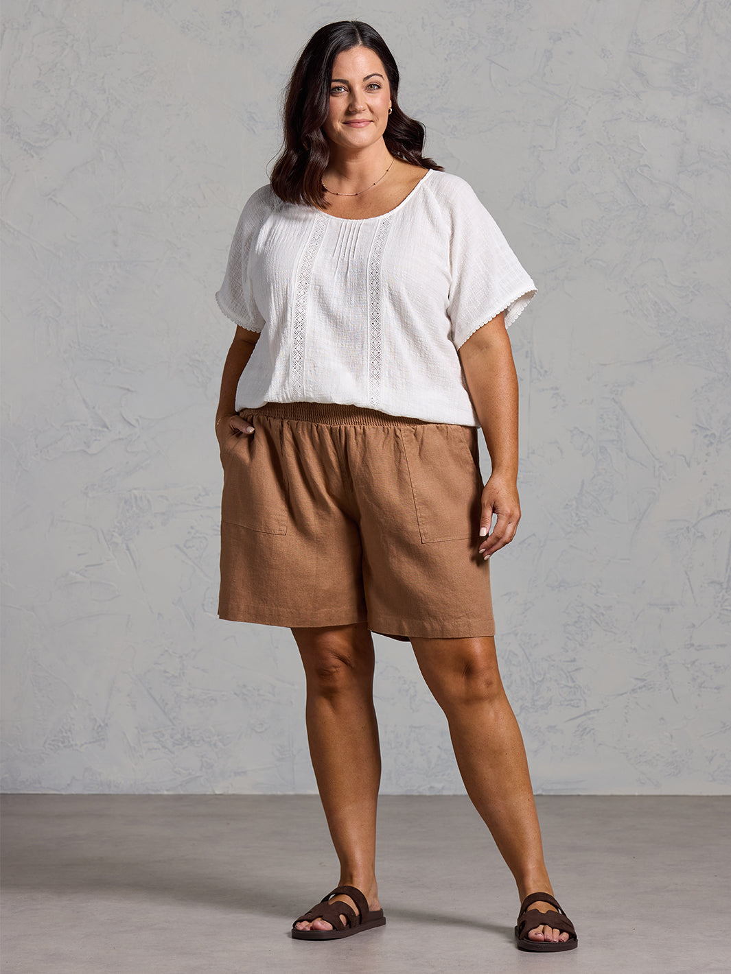 Mae French Linen Shorts Desert Sand