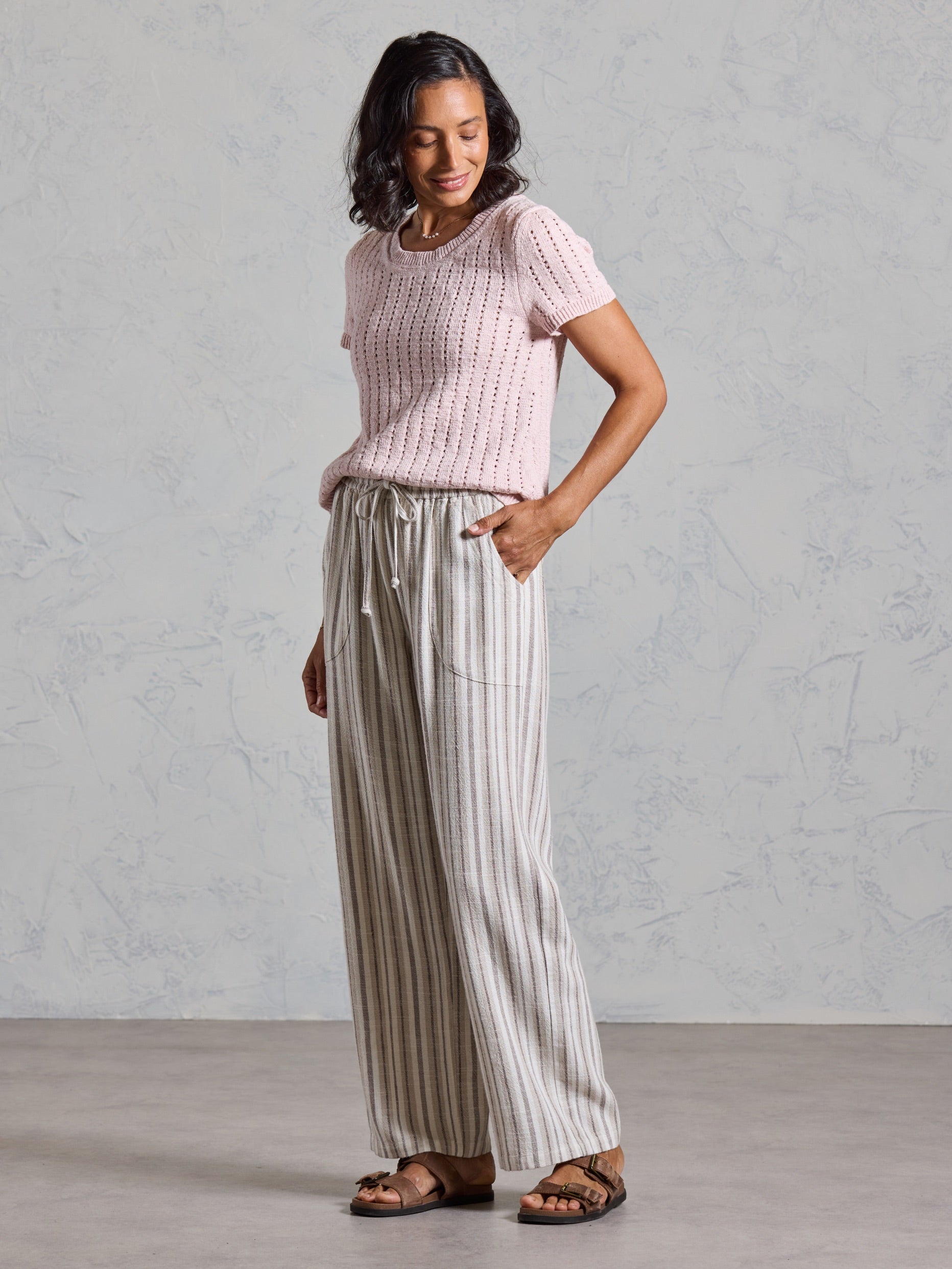 Side detail of the Jolie Linen Blend Pants in driftwood, showing the drawstring waist and front pockets.