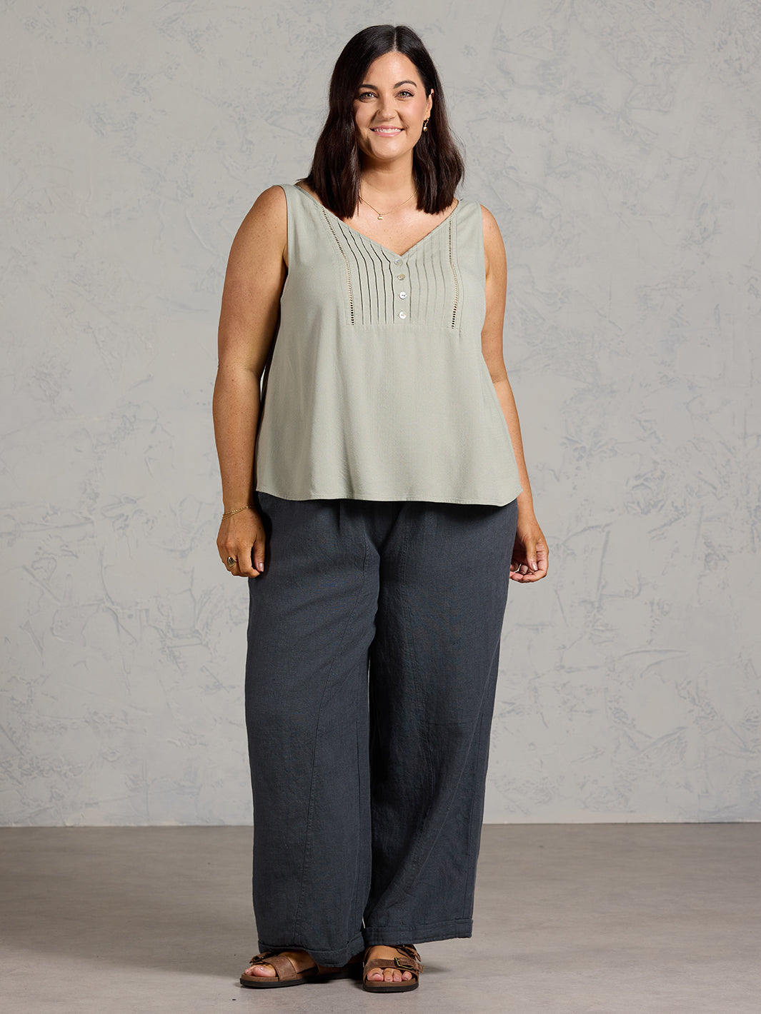 Lili Bamboo Top Dusty Sage